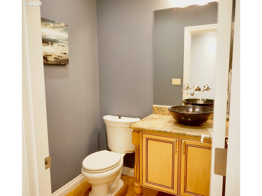 4813 Northwest Highpoint Drive Camas, WA 98607 - Photo 2 of 22 Gallery Image 2