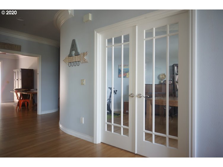 4813 Northwest Highpoint Drive Camas, WA 98607 - Photo 3 of 22 Gallery Image 3