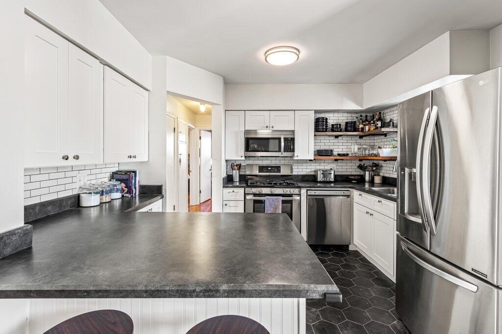 2654 Ruhl Avenue Columbus, OH 43209 - Photo 13 of 30 Kitchen