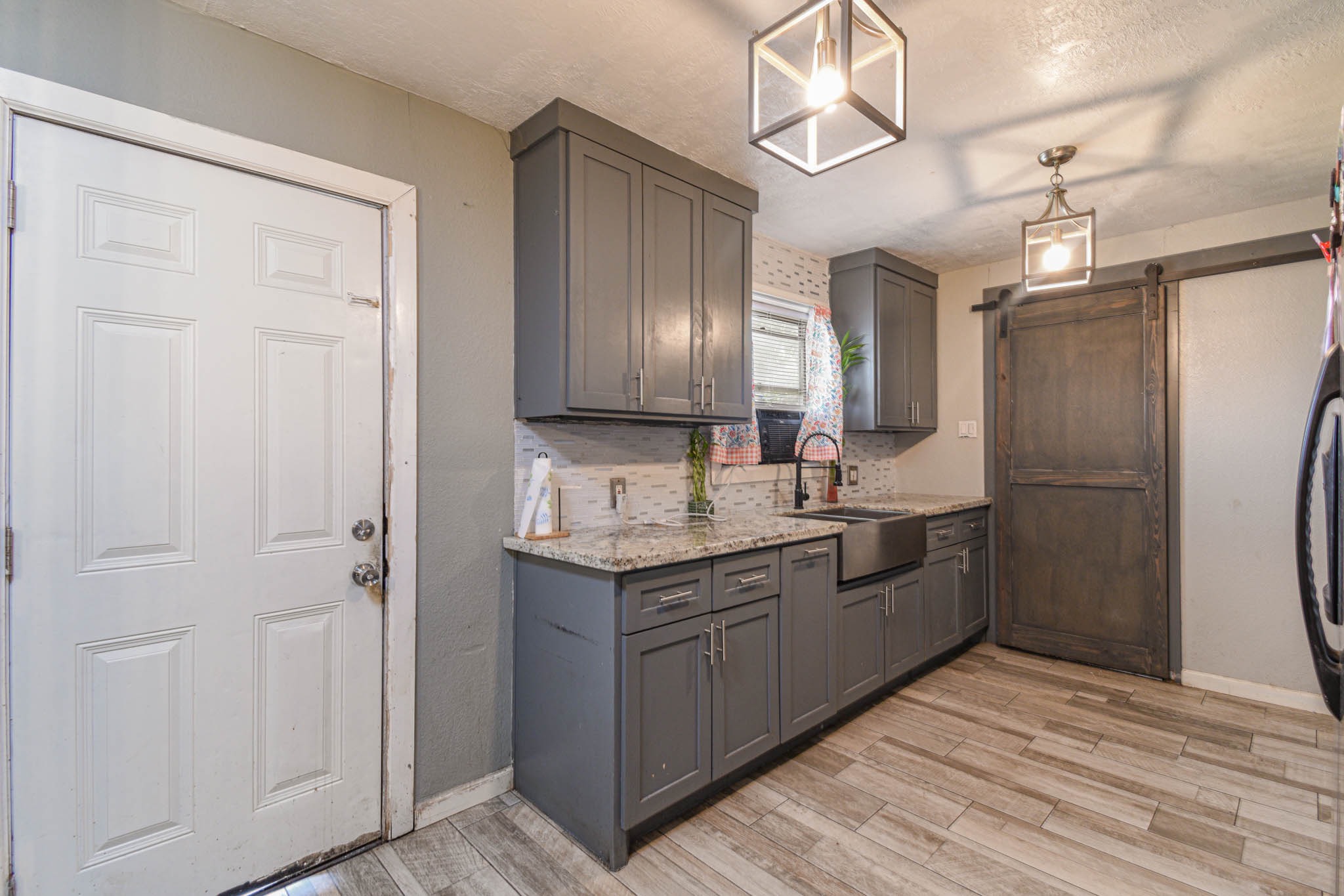 1212 Fresa Road Pasadena, TX 77502 - Photo 6 of 17