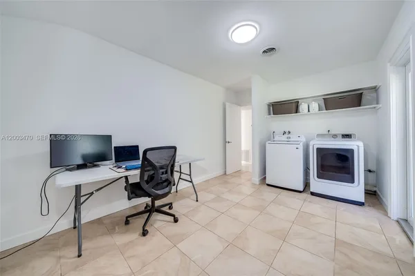 $1,590,000 | 13100 Southwest 81st Avenue, Pinecrest, FL 33156