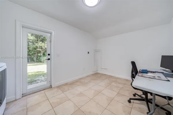 $1,590,000 | 13100 Southwest 81st Avenue, Pinecrest, FL 33156