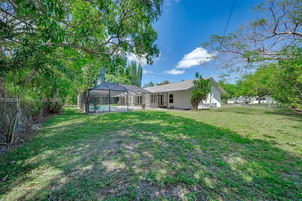$1,590,000 | 13100 Southwest 81st Avenue, Pinecrest, FL 33156