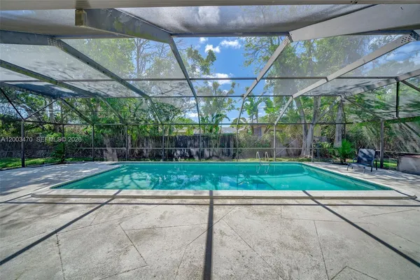 $1,590,000 | 13100 Southwest 81st Avenue, Pinecrest, FL 33156