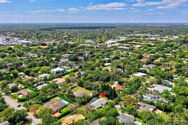$1,590,000 | 13100 Southwest 81st Avenue, Pinecrest, FL 33156