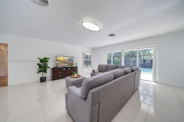 $1,590,000 | 13100 Southwest 81st Avenue, Pinecrest, FL 33156