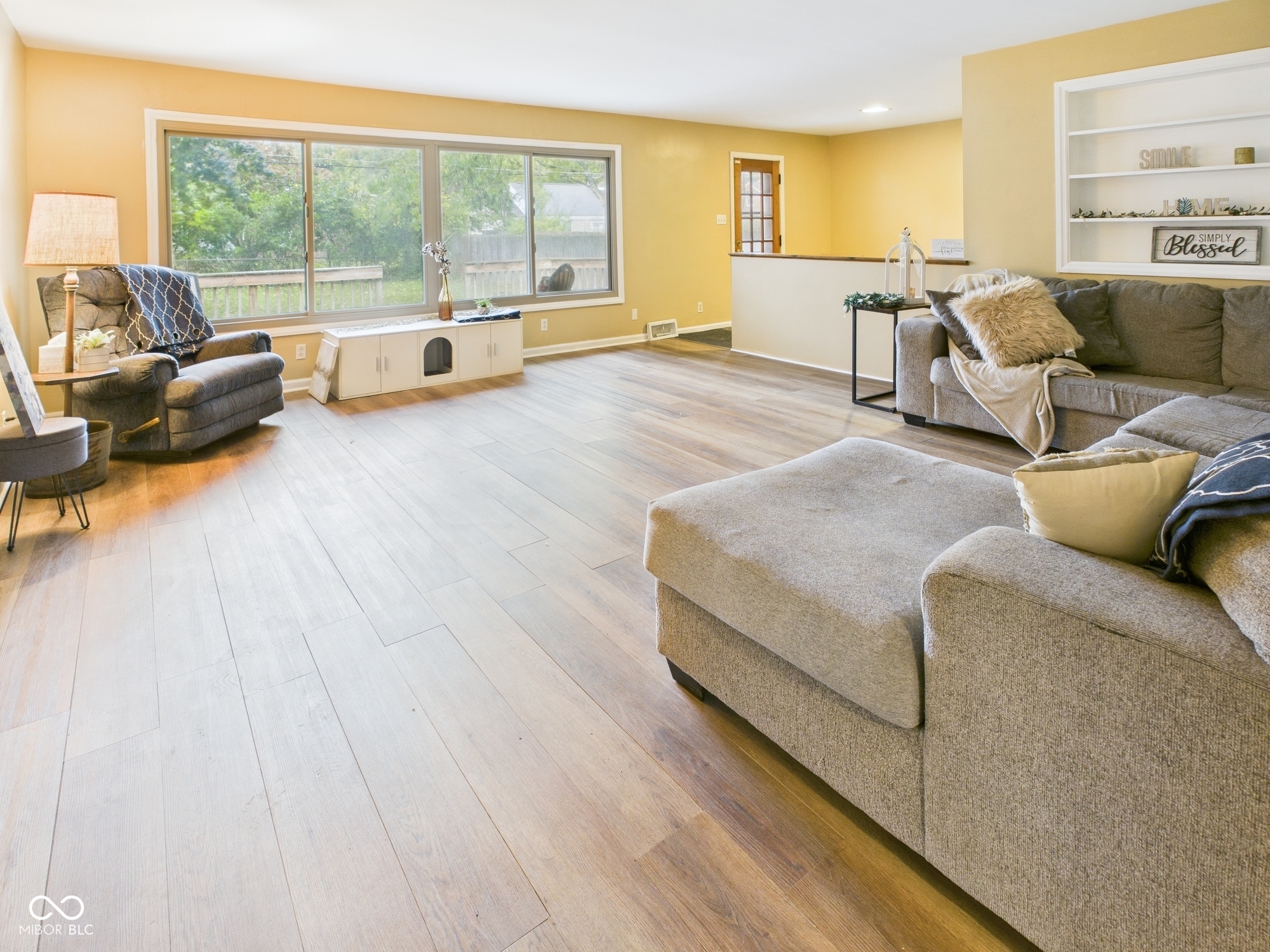 307 North Winthrop Road Muncie, IN 47304 - Photo 11 of 37