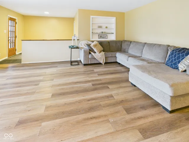 $219,900 | 307 North Winthrop Road, Muncie, IN 47304