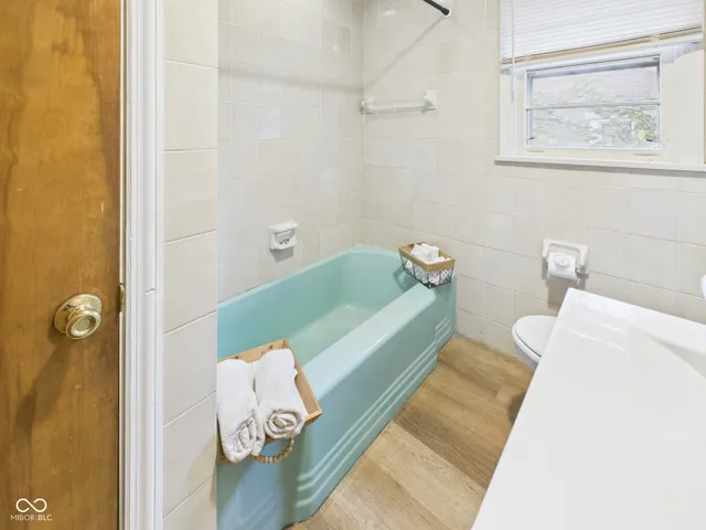 $219,900 | 307 North Winthrop Road, Muncie, IN 47304