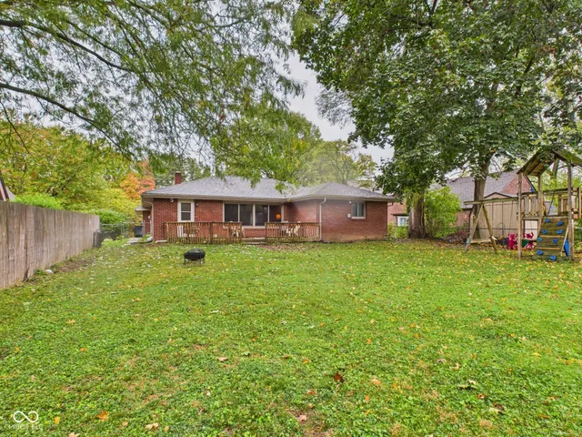 $219,900 | 307 North Winthrop Road, Muncie, IN 47304