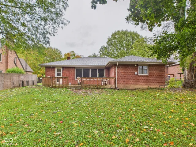 $219,900 | 307 North Winthrop Road, Muncie, IN 47304