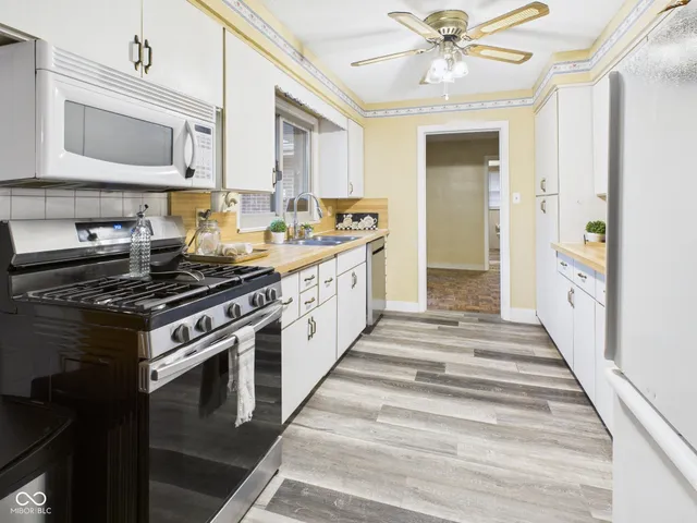 $219,900 | 307 North Winthrop Road, Muncie, IN 47304