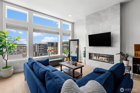 $785,000 | 4907 Main Street, Unit 824, Tacoma, WA 98407