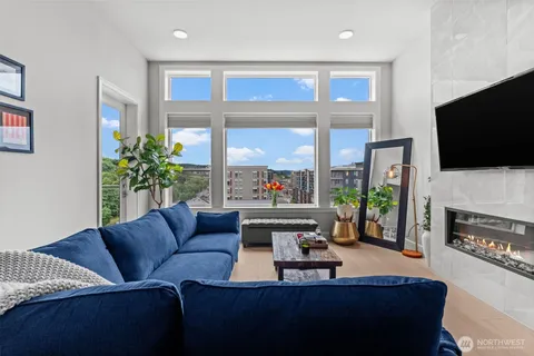 $785,000 | 4907 Main Street, Unit 824, Tacoma, WA 98407
