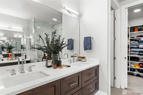 $785,000 | 4907 Main Street, Unit 824, Tacoma, WA 98407