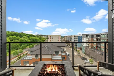 $785,000 | 4907 Main Street, Unit 824, Tacoma, WA 98407