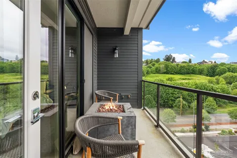$785,000 | 4907 Main Street, Unit 824, Tacoma, WA 98407