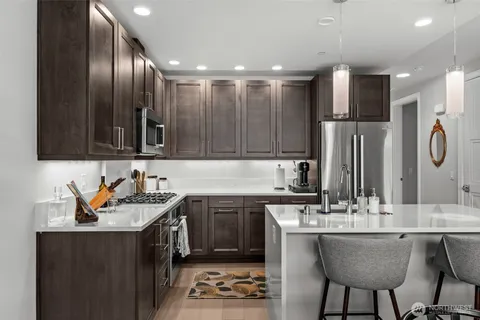 $785,000 | 4907 Main Street, Unit 824, Tacoma, WA 98407