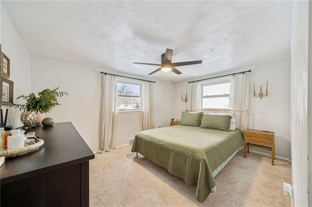 1521 Robbins Station Road Irwin, PA 15642 - Photo 16 of 35