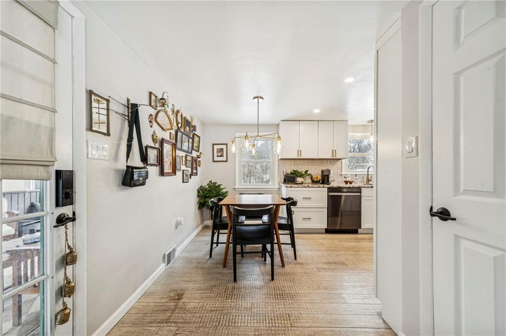 1521 Robbins Station Road Irwin, PA 15642 - Photo 7 of 35