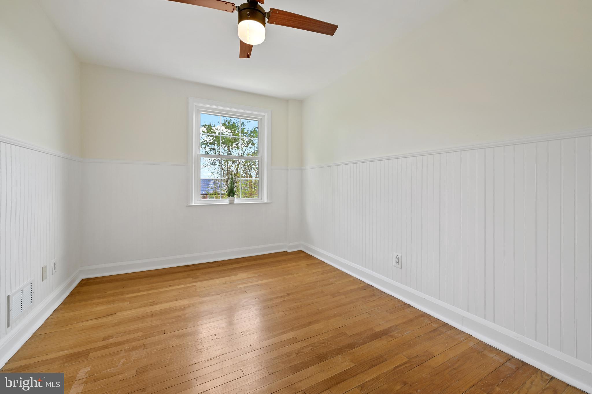 353 Whitfield Road Catonsville, MD 21228 - Photo 19 of 30 Bedroom 3- So cozy!