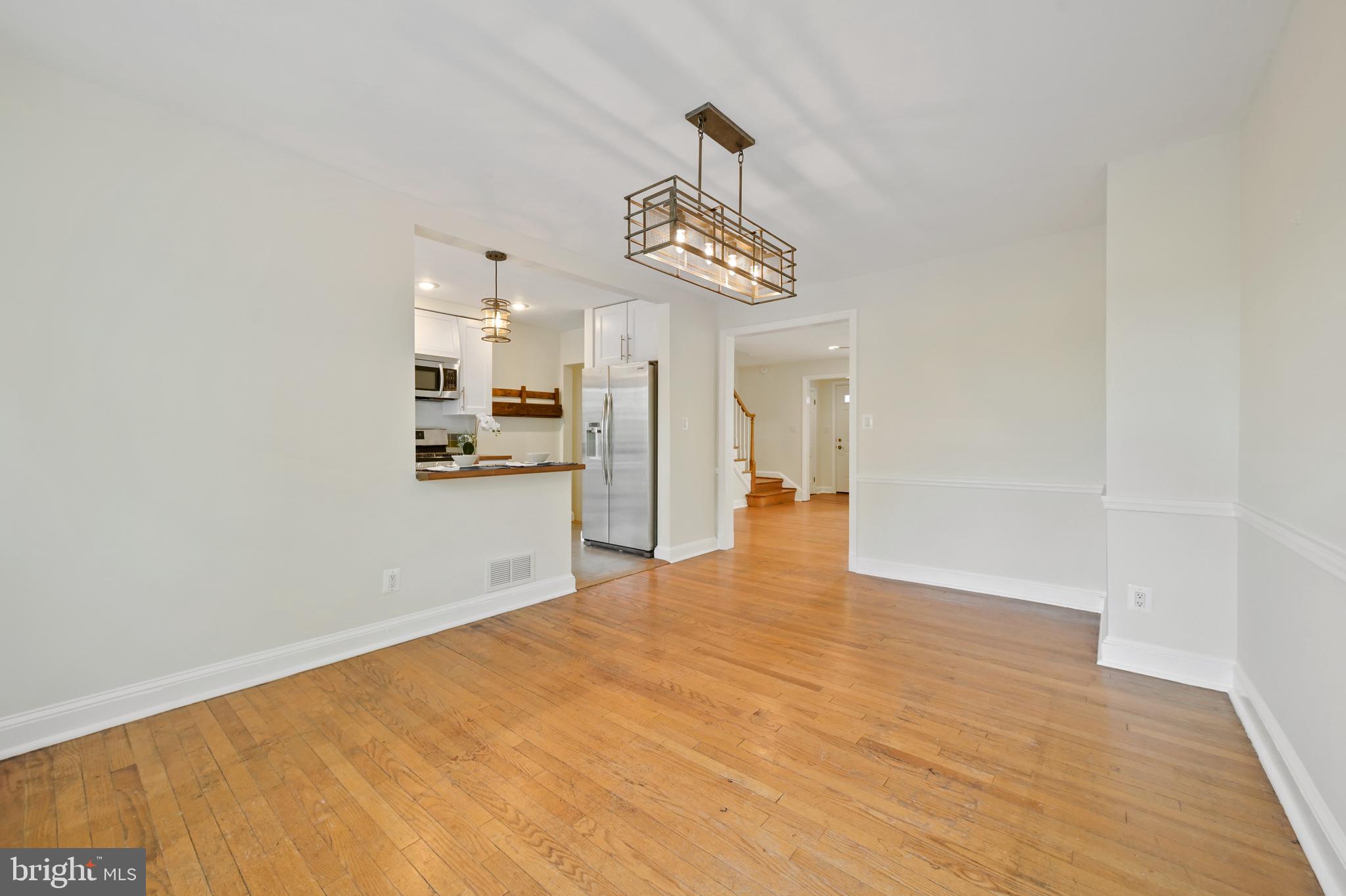 353 Whitfield Road Catonsville, MD 21228 - Photo 9 of 30 Dining room