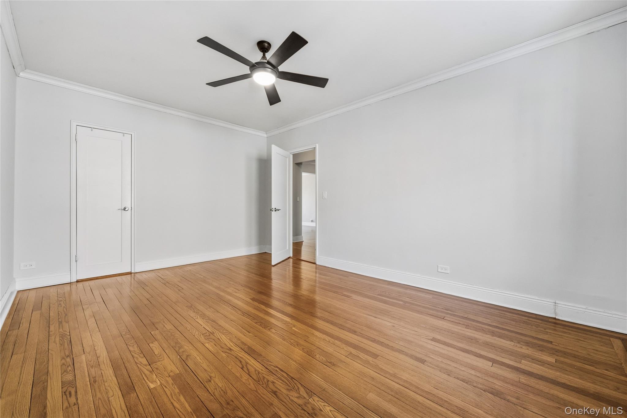 949 Palmer Road, Unit 3H Bronxville, NY 10708 - Photo 15 of 27 Bedroom 1