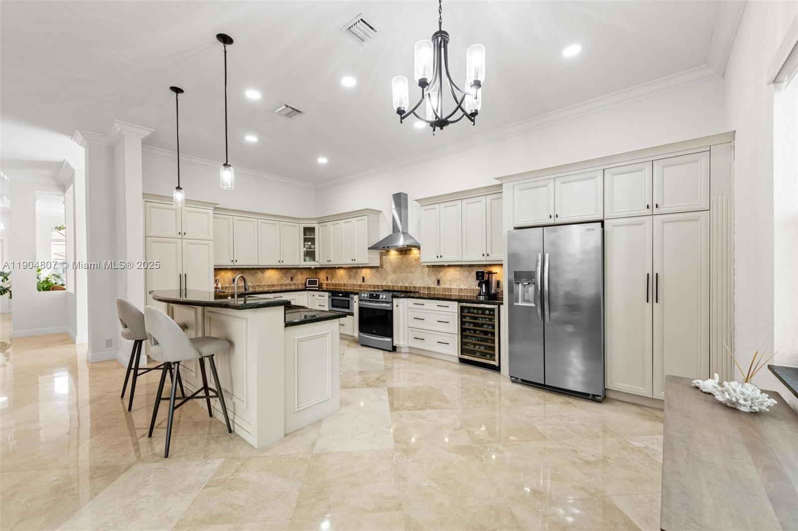 1967 Timberline Road Weston, FL 33327 - Photo 4 of 56