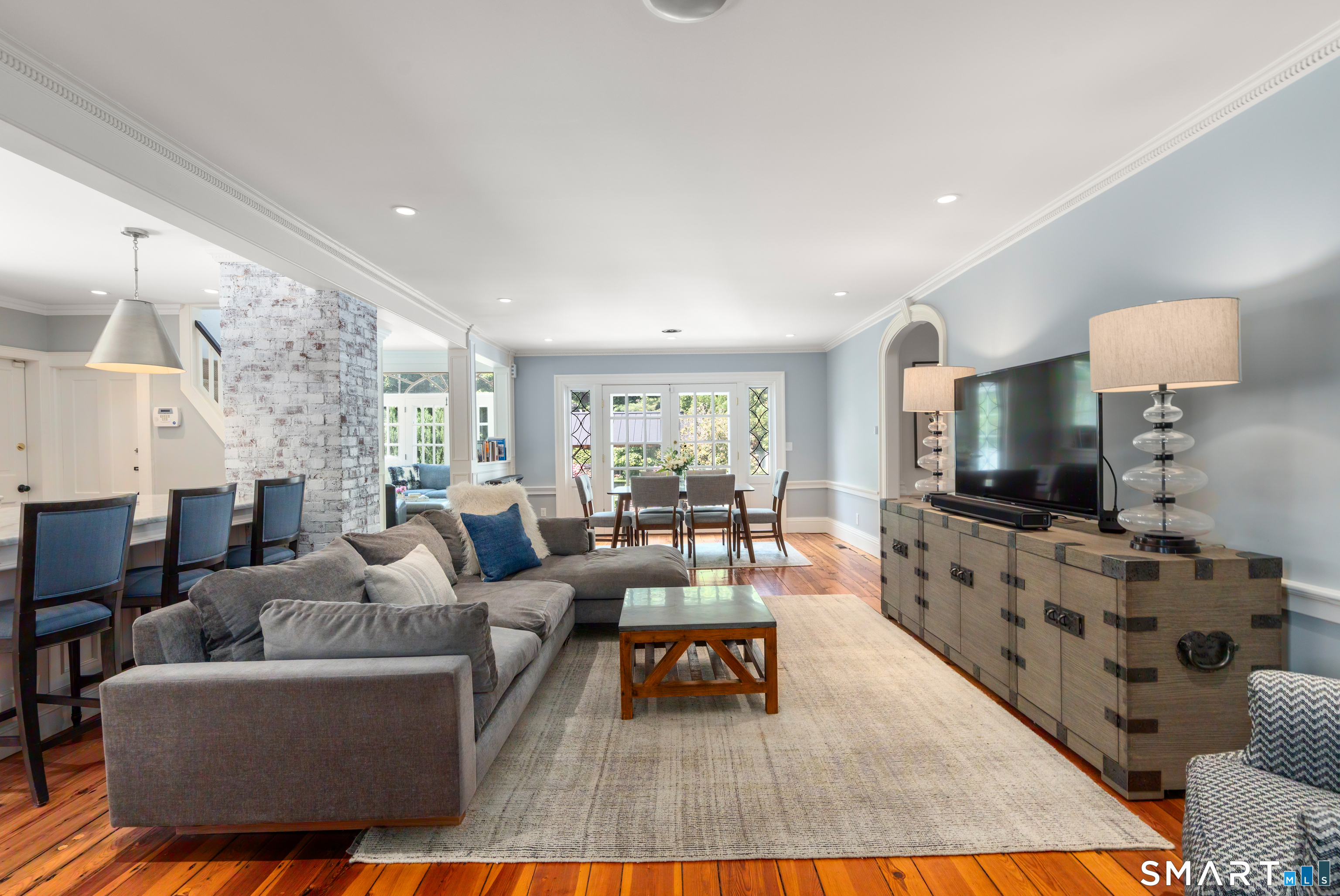 281 North Main Street Suffield, CT 06078 - Photo 9 of 40