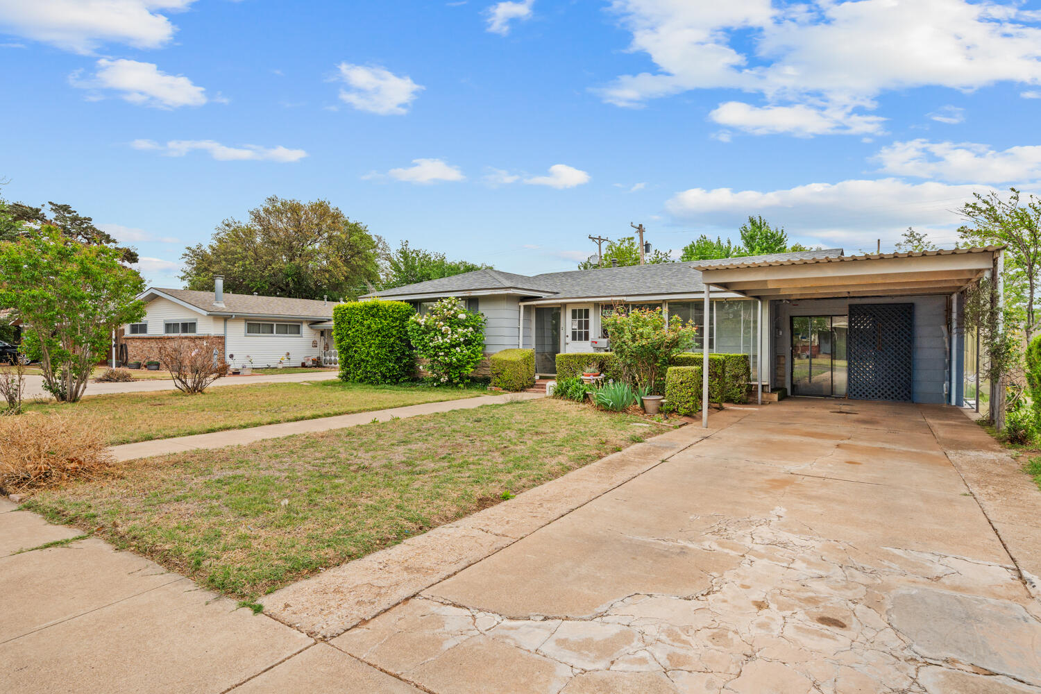 4307 41st Street Lubbock, TX 79413 - Photo 3 of 34 4307 41st St front fix-1