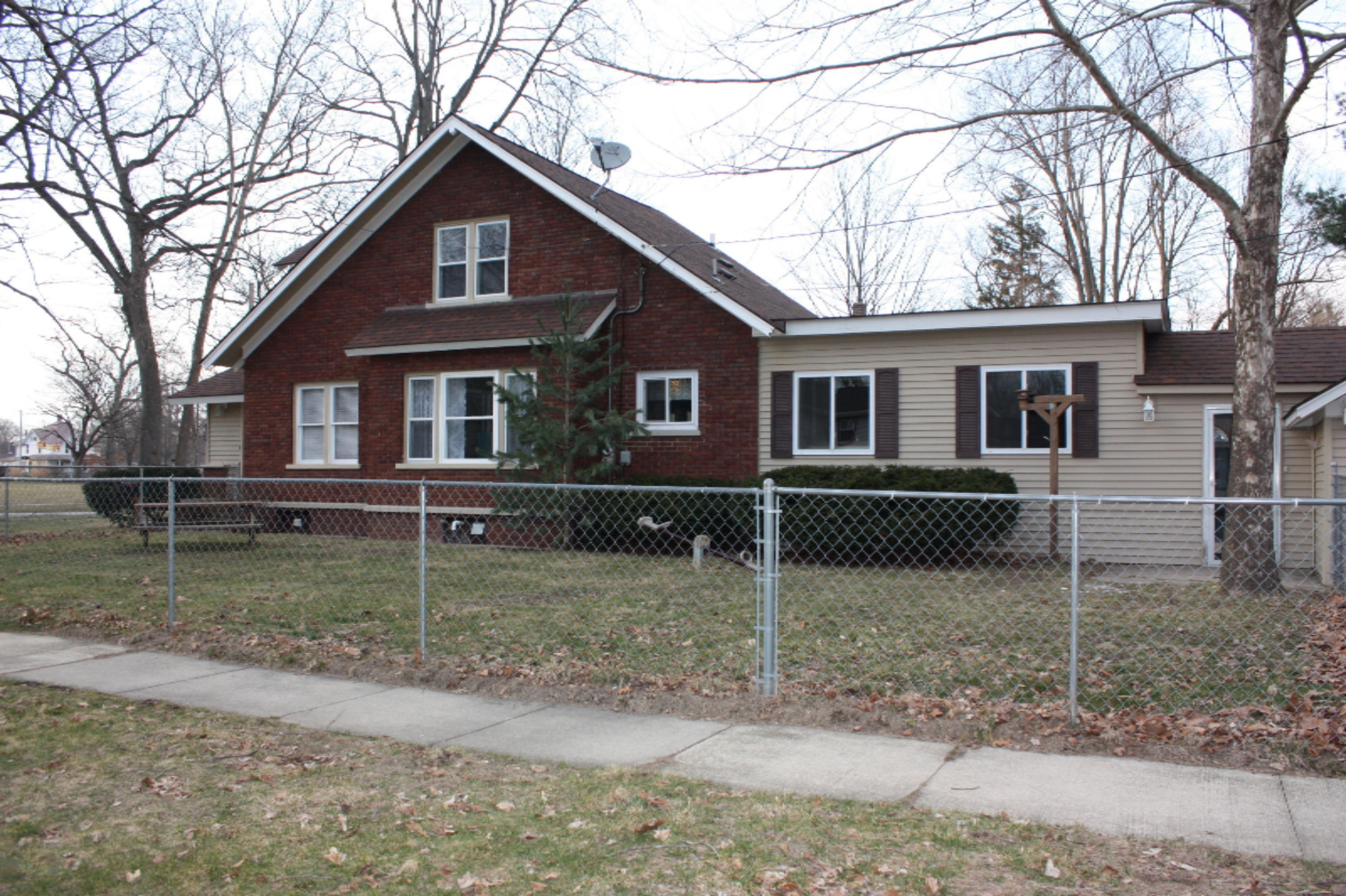 701 East Street Three Rivers, MI 49093 - Photo 29 of 29 Side View