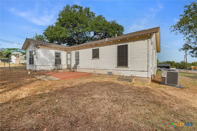 $175,000 | 18 Del Norte Street, Lampasas, TX 76550