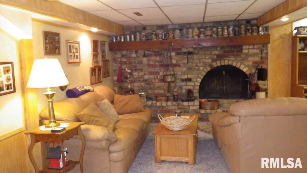 415 Ridge Drive Geneseo, IL 61254 - Photo 12 of 23 Gallery Image 12