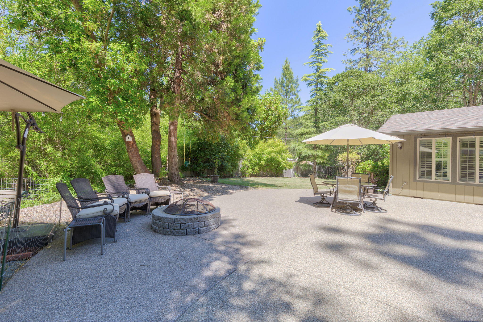 850 Walker Road Grants Pass, OR 97527 - Photo 21 of 30 Patio