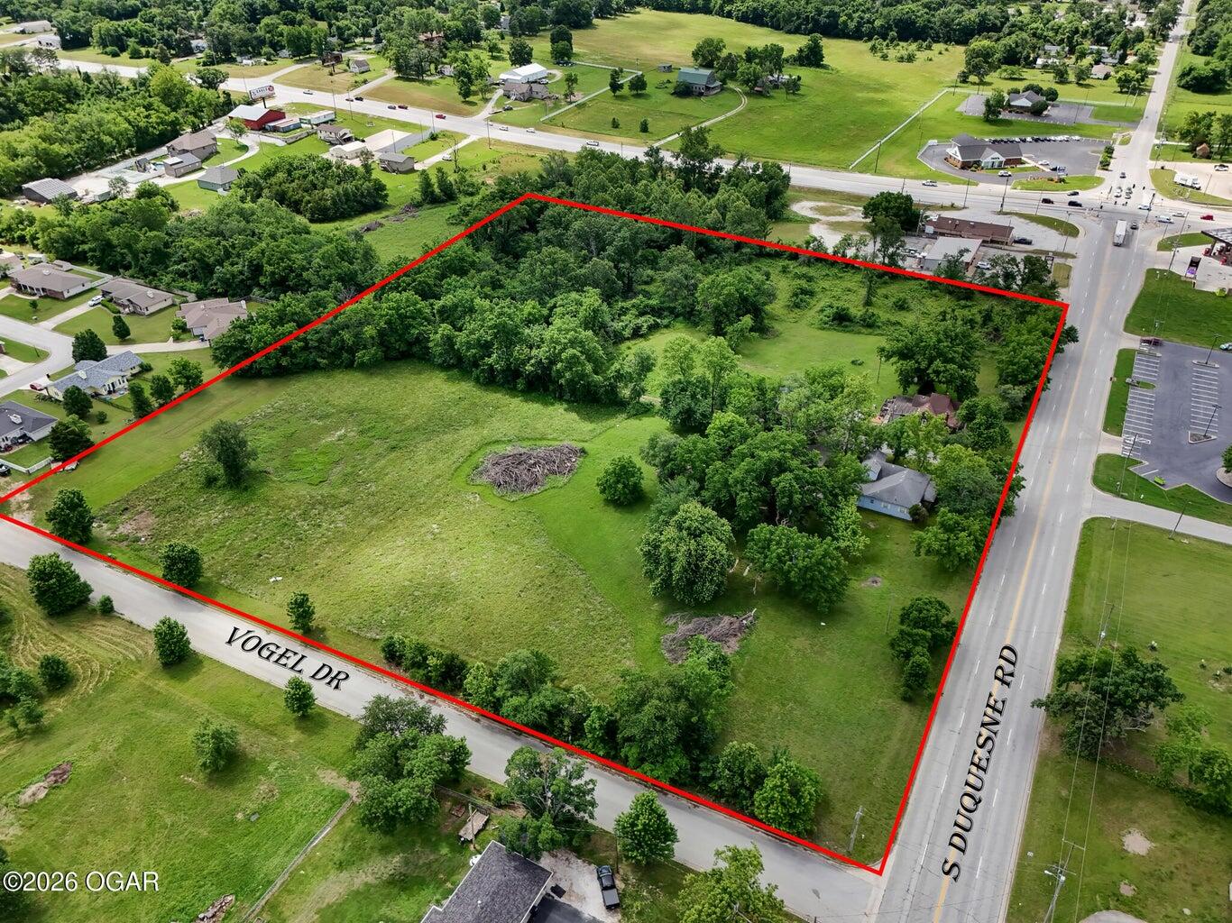 9.6 South Duquesne Road Joplin, MO 64801 - Photo 2 of 12 20260602174239375909000000-o