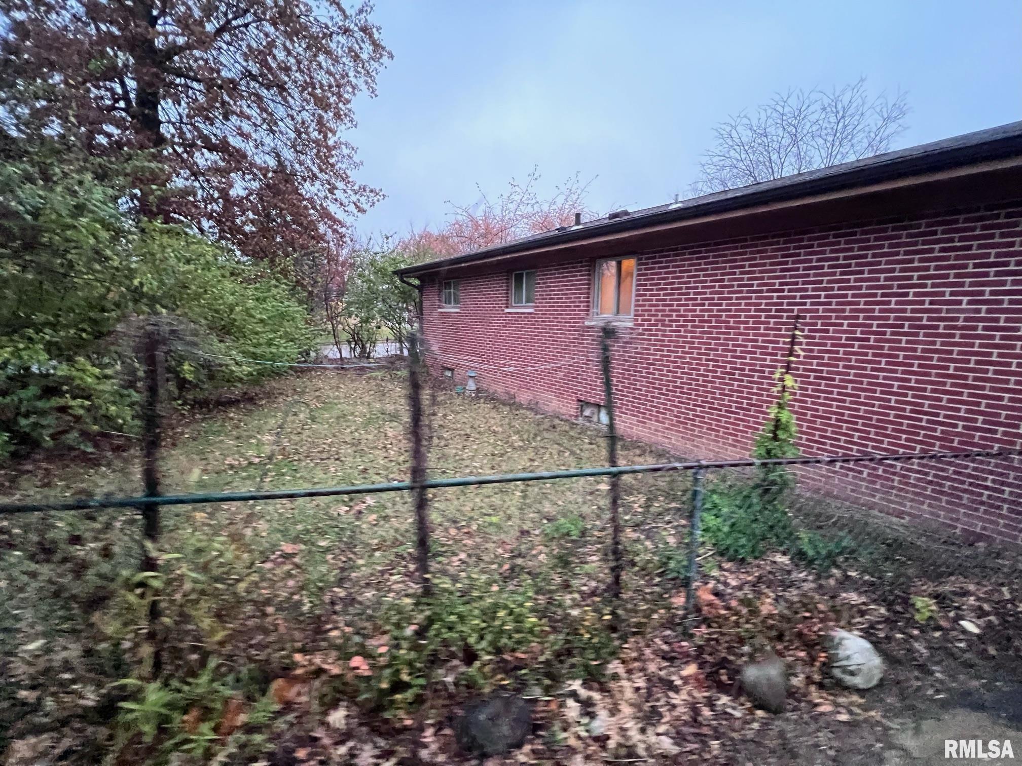 2047 Randall Court Springfield, IL 62703 - Photo 11 of 11