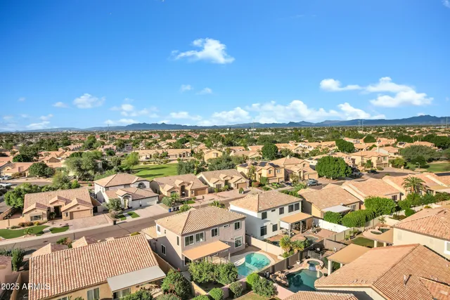 $599,900 | 1403 West Windhaven Avenue, Gilbert, AZ 85233