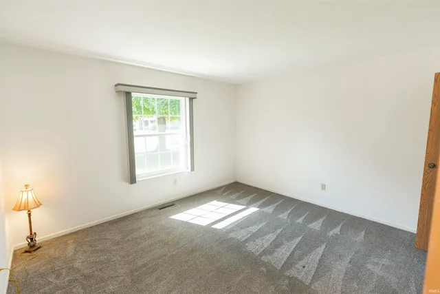 $280,000 | 18391 Crownhill Drive, South Bend, IN 46637