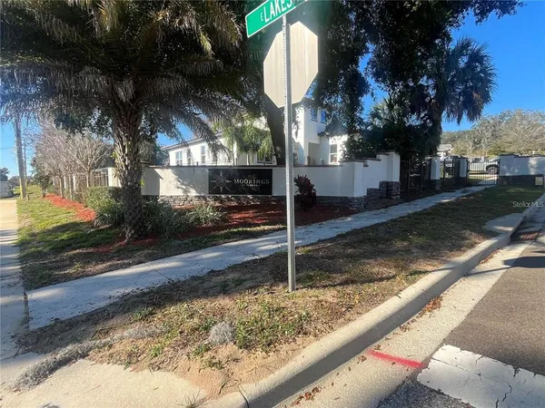 a view of a yard with street