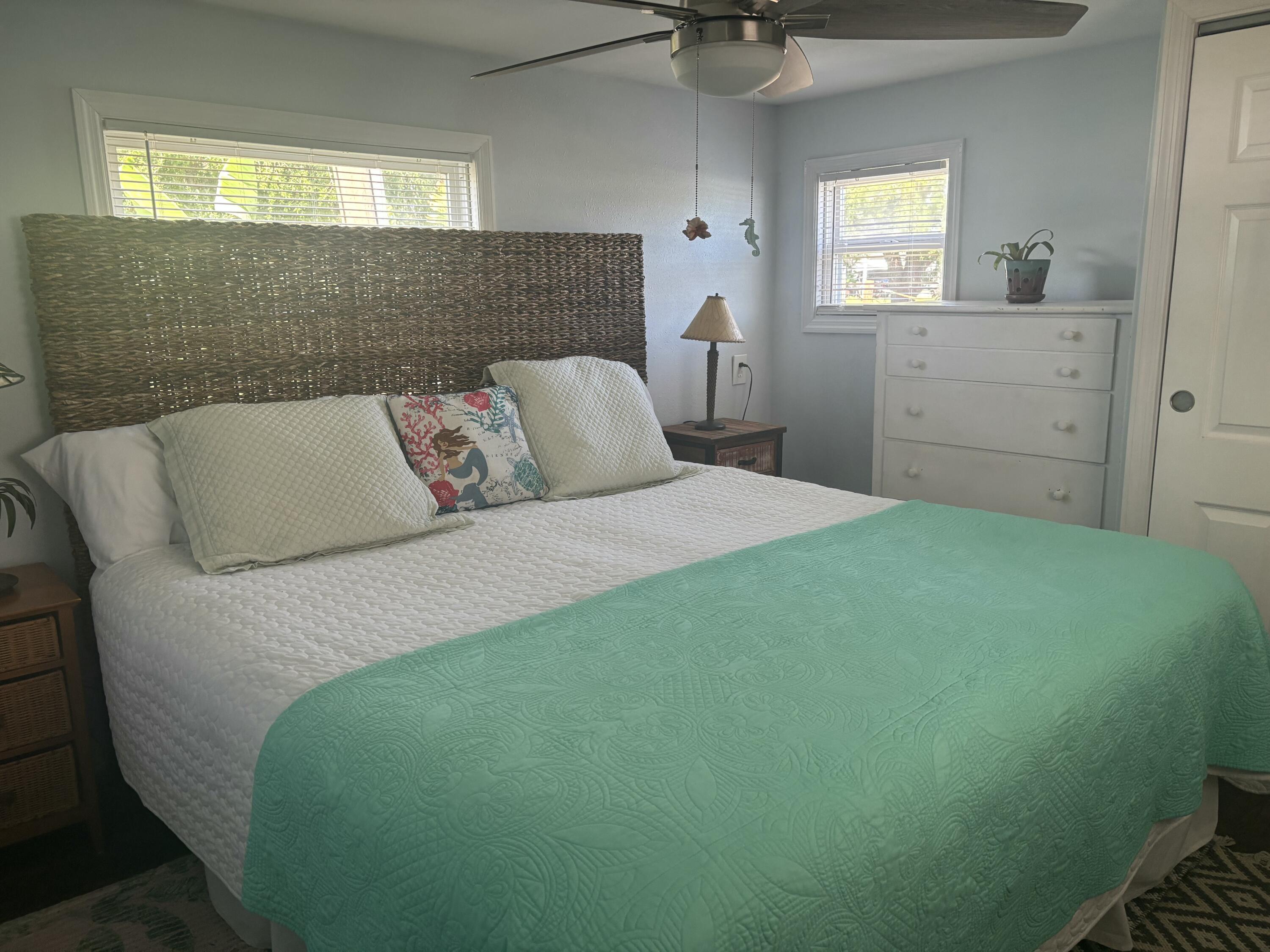 1061 Lake Circle Okeechobee, FL 34974 - Photo 15 of 41 IMG_3467_e39032dd-0592-482d-a53e-5e27f35