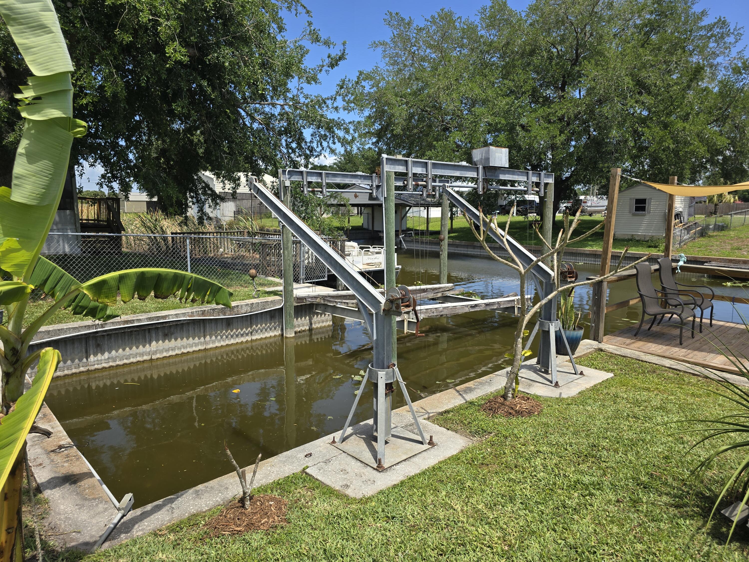 1061 Lake Circle Okeechobee, FL 34974 - Photo 27 of 41 20250405_133909