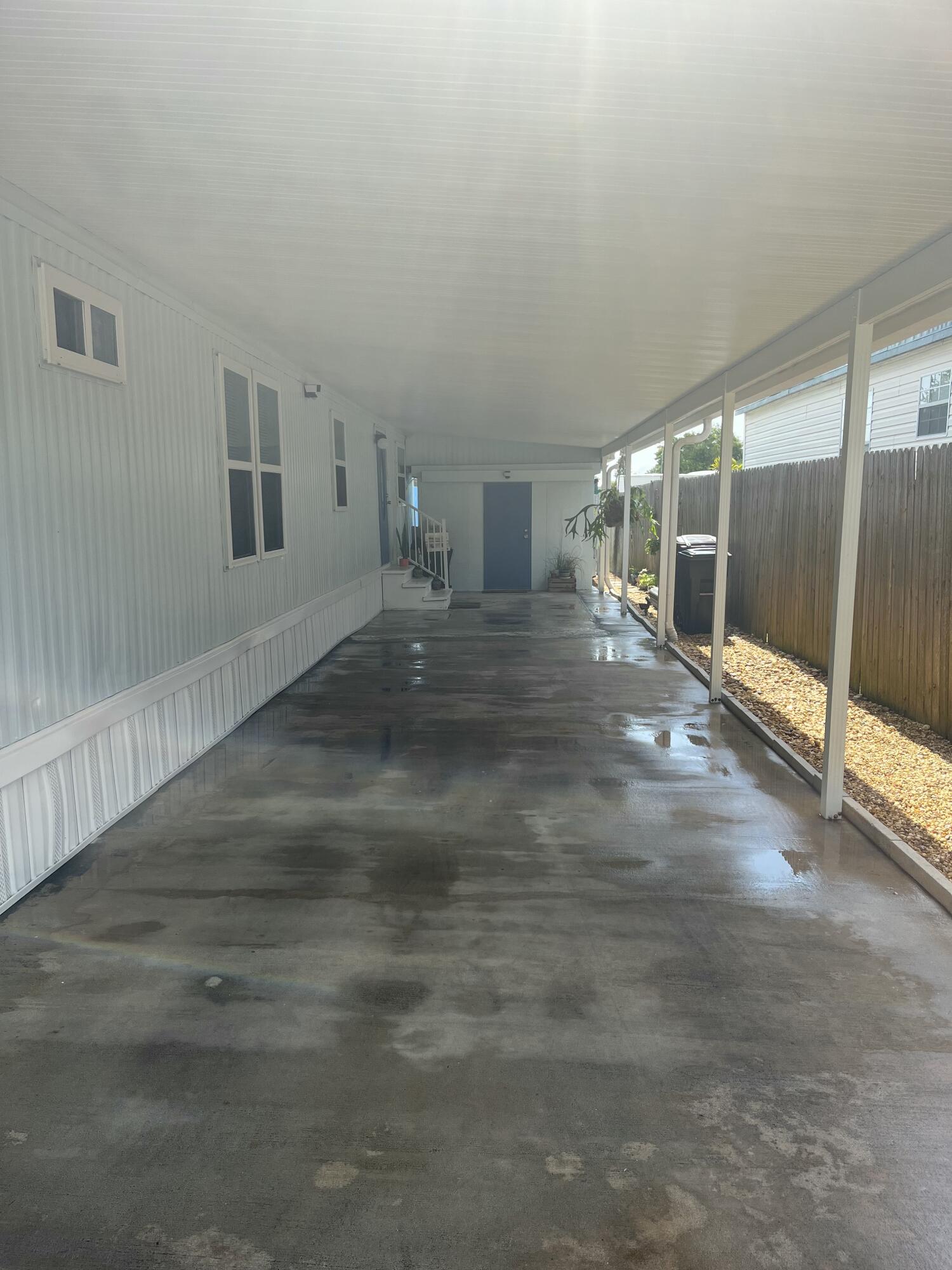 1061 Lake Circle Okeechobee, FL 34974 - Photo 33 of 41 76849391492__D7A93F67-8CAA-441A-9F11-F02