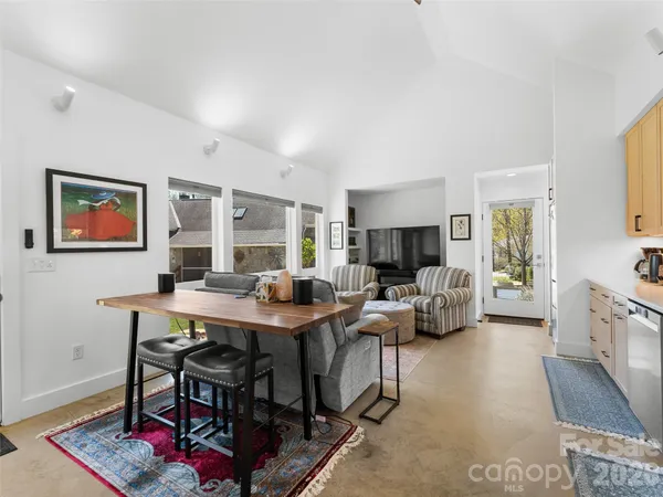 $850,000 | 60 West Morgan Street, Brevard, NC 28712