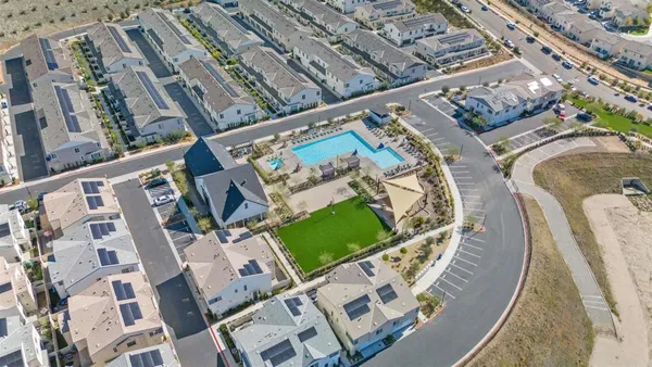 $645,000 | 212 Perennial Place, Fallbrook, CA 92028