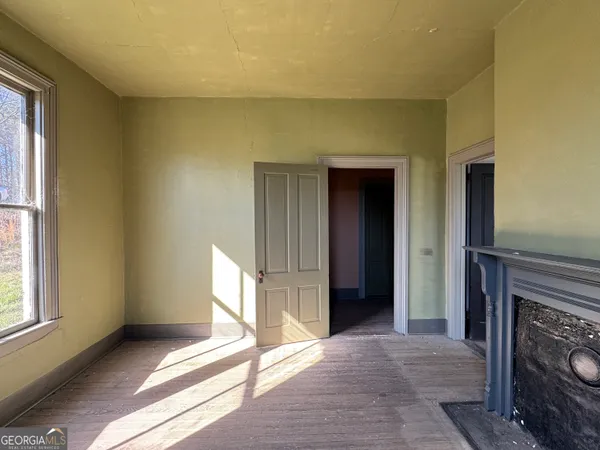a view of hallway with washer and dryer