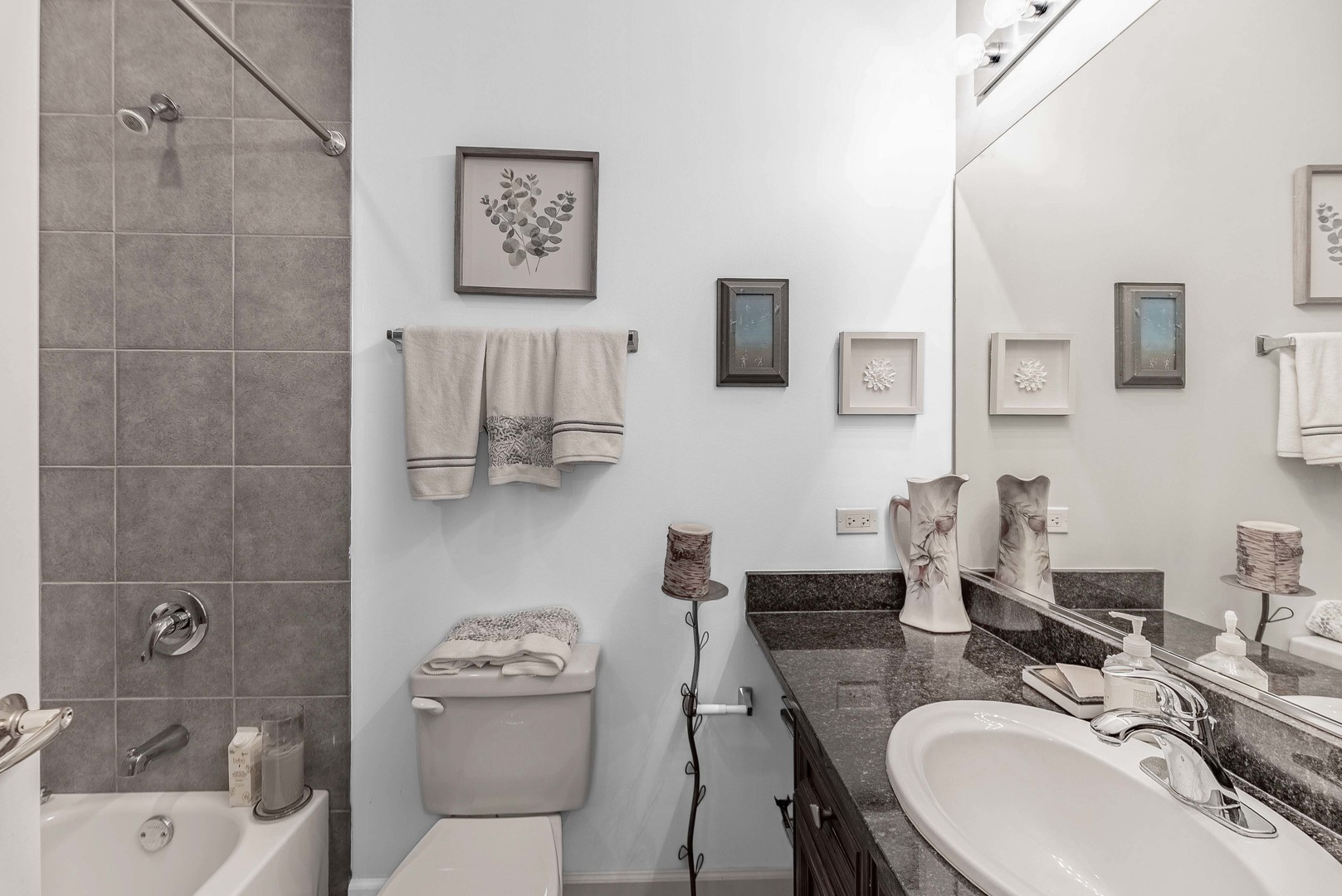 7738 North Sheridan Road, Unit 1R Chicago, IL 60626 - Photo 14 of 30 Gallery Image 14