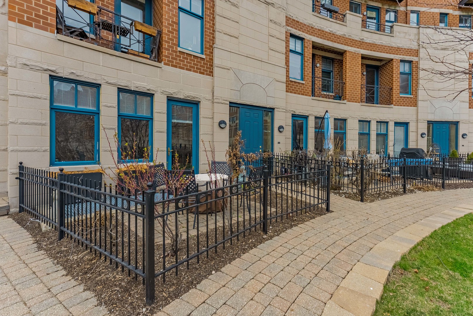 7738 North Sheridan Road, Unit 1R Chicago, IL 60626 - Photo 4 of 30 Gallery Image 4