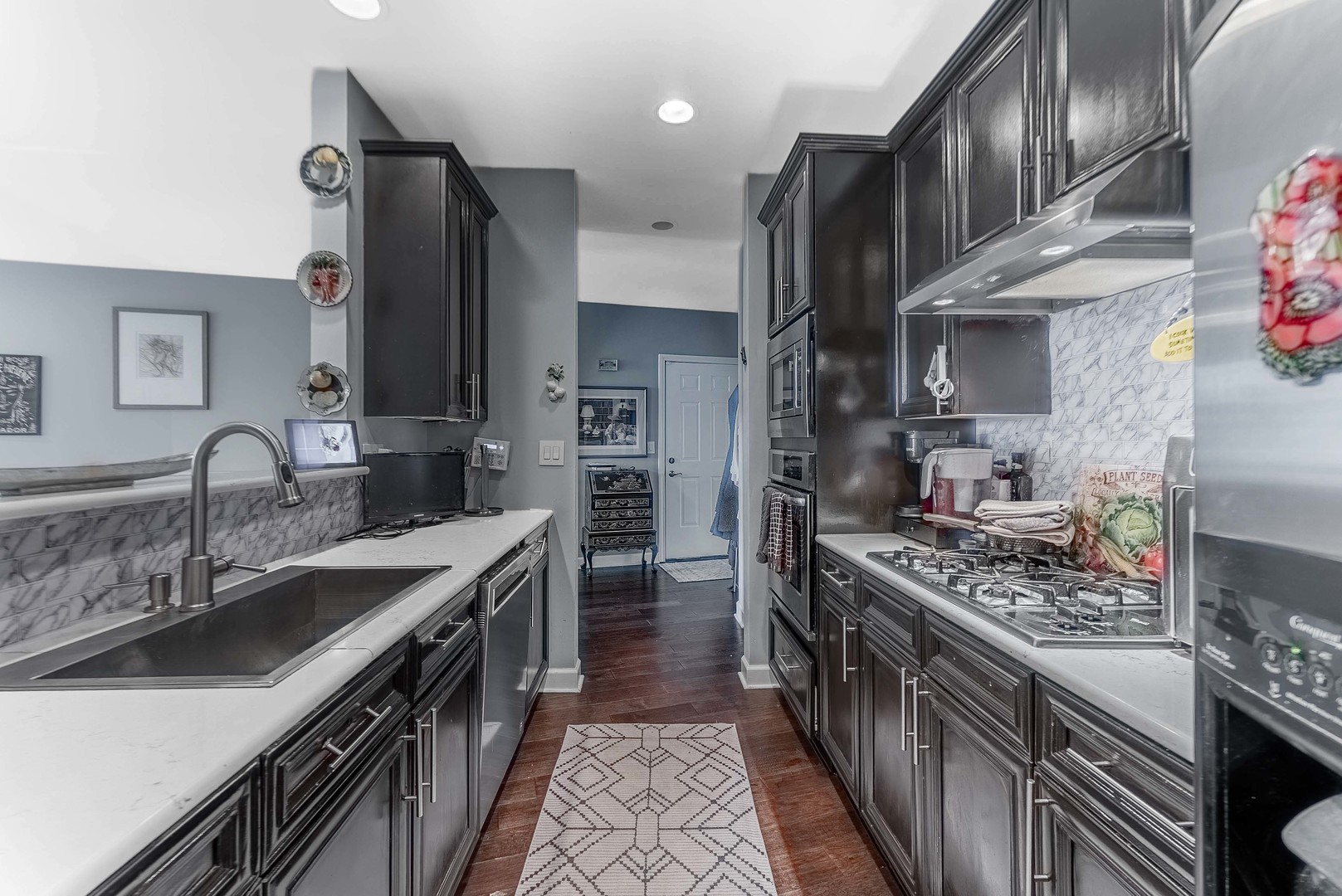 7738 North Sheridan Road, Unit 1R Chicago, IL 60626 - Photo 10 of 30 Gallery Image 10