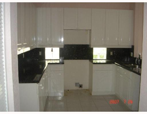18635 Sea Turtle Lane Boca Raton, FL 33498 - Photo 3 of 7 Kitchen