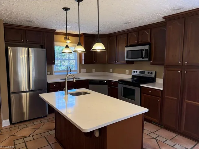 $2,275 | 201 Wandering Lane, Mocksville, NC 27028